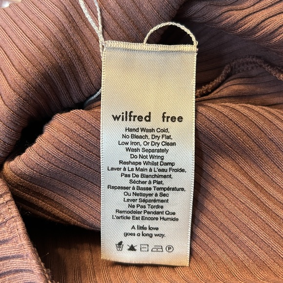 Aritzia Bodysuit - Picture 7 of 8